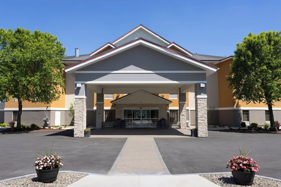 Holiday Inn Express Hotel & Suites Brattleboro by IHG hotel detail image 2