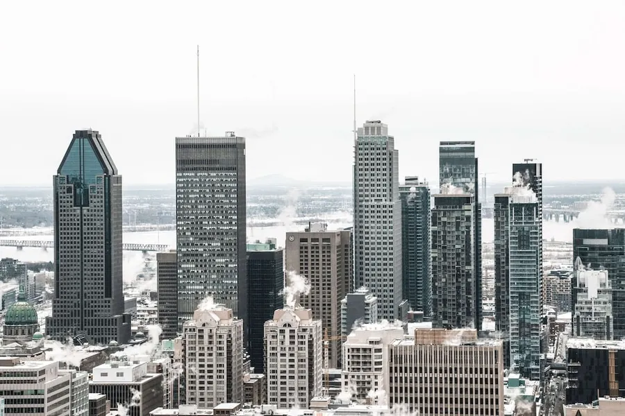 Vogue Hotel Montreal Downtown, Curio Collection by Hilton hotel detail image 2