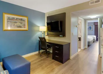 Best Western Plus Cary Inn - Nc State hotel thumbnail 3