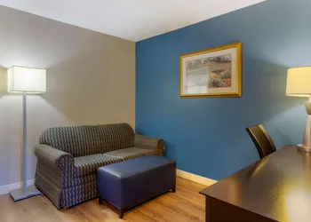 Best Western Plus Cary Inn - Nc State hotel thumbnail 4