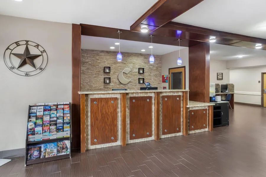 Comfort Suites Brenham hotel detail image 6