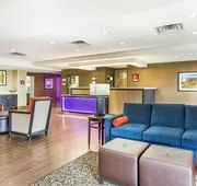 Comfort Suites Clinton near Presbyterian College hotel detail image 3