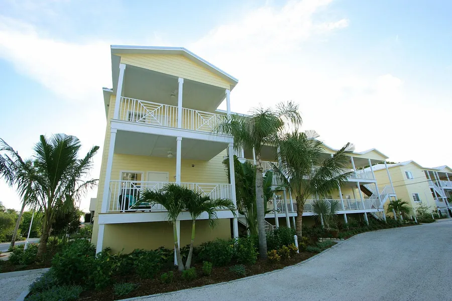 Beach Club at Siesta Key by RVA hotel detail image 2