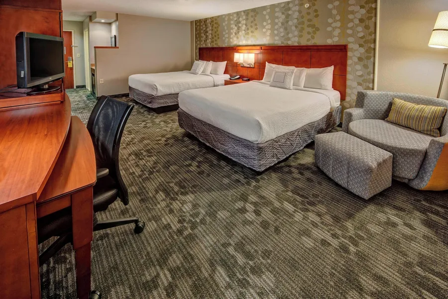 Courtyard by Marriott Alexandria hotel detail image 6