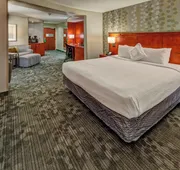 Courtyard by Marriott Alexandria hotel detail image 7