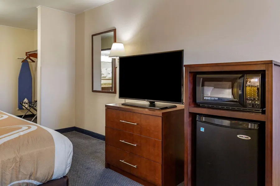 Quality Inn & Suites Zanesville City Center hotel detail image 6
