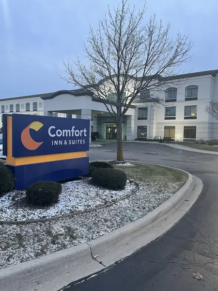 Comfort Inn & Suites Grand Blanc/Flint hotel detail image 2