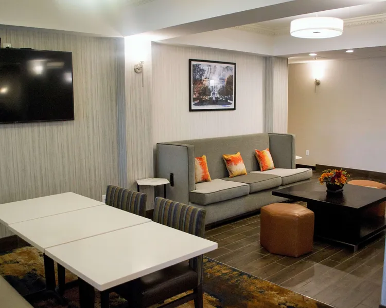 Hampton Inn Marion hotel detail image 6