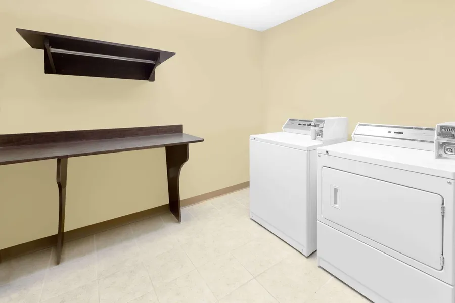 Microtel Inn & Suites by Wyndham Ozark hotel detail image 2