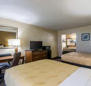 Quality Inn Shawnee I-40 hotel detail image 3
