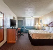Quality Inn Shawnee I-40 hotel detail image 7