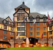 Hotel Roanoke & Conference Ctr, Curio Collection by Hilton hotel detail image 3