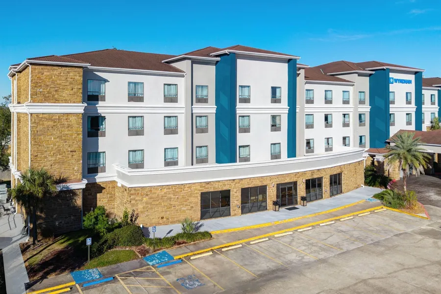 Wyndham Lake Charles hotel detail image 6