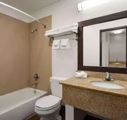 Days Inn by Wyndham Carbondale hotel detail image 4