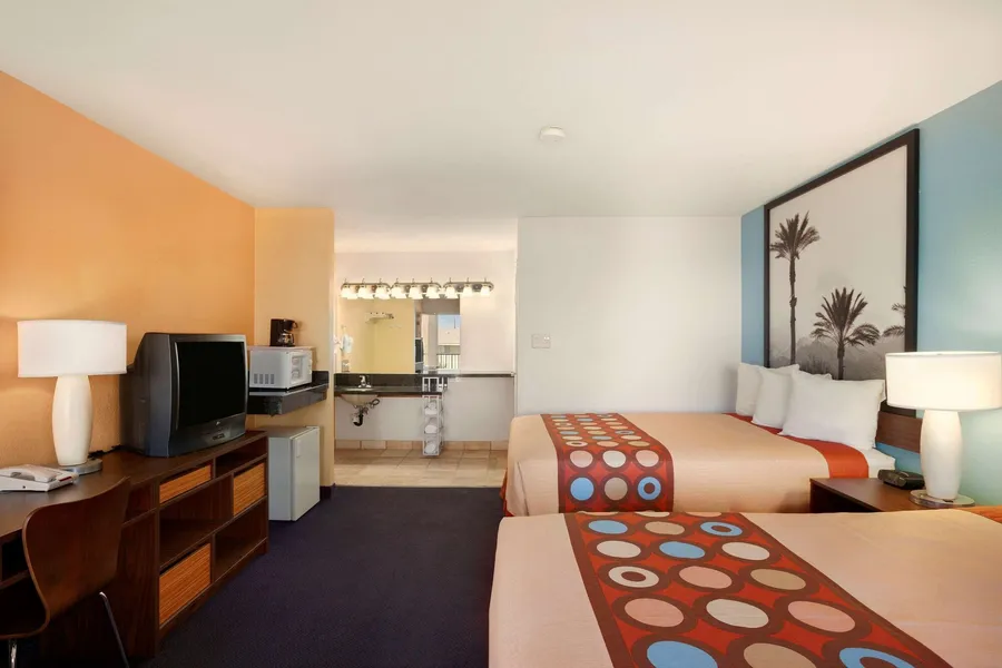 Super 8 by Wyndham Indio hotel detail image 6