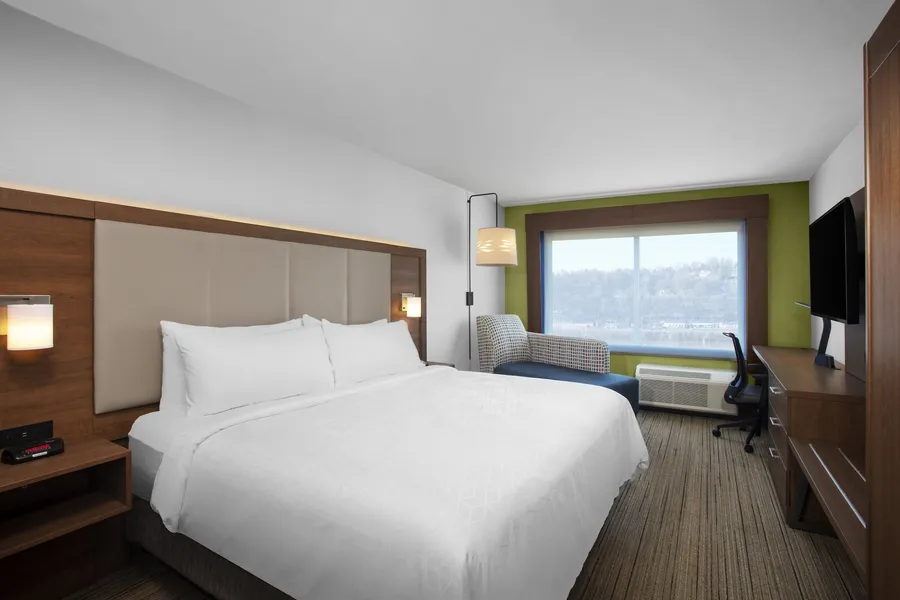 Holiday Inn Express Charleston-Civic Center by IHG hotel detail image 6