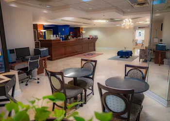 Ramada Plaza by Wyndham Hagerstown hotel thumbnail 2