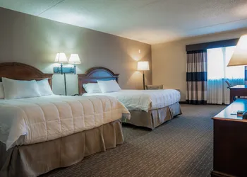 Ramada Plaza by Wyndham Hagerstown hotel thumbnail 7
