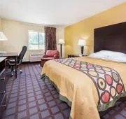 Super 8 by Wyndham Bloomington University Area hotel detail image 3
