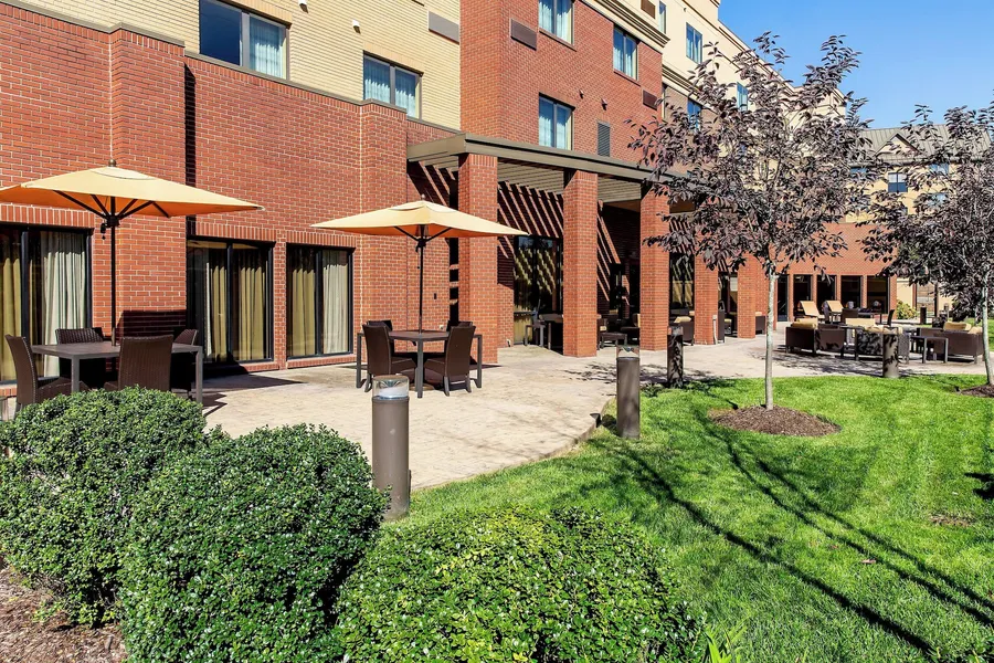 Courtyard Lexington Keeneland/Airport hotel detail image 2