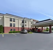 Hampton Inn Sturgis-Lagrange Area hotel detail image 3