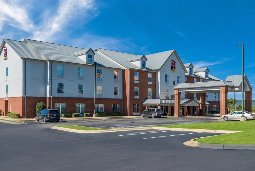 Red Roof Inn PLUS+ & Suites Birmingham - Bessemer hotel detail image 6