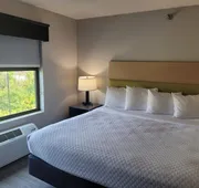 Country Inn & Suites by Radisson, Appleton Airport - Fox River Mall Area hotel detail image 7