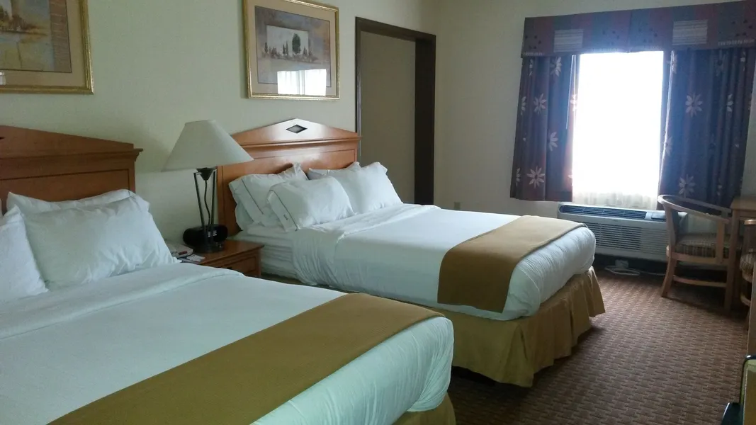 Holiday Inn Express Hotel & Suites Jenks by IHG hotel detail image 6