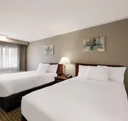 SureStay Plus by Best Western Woodbury Inn hotel detail image 7