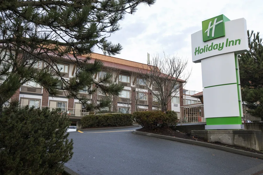 Holiday Inn Victoria Elk Lake by IHG hotel detail image 6