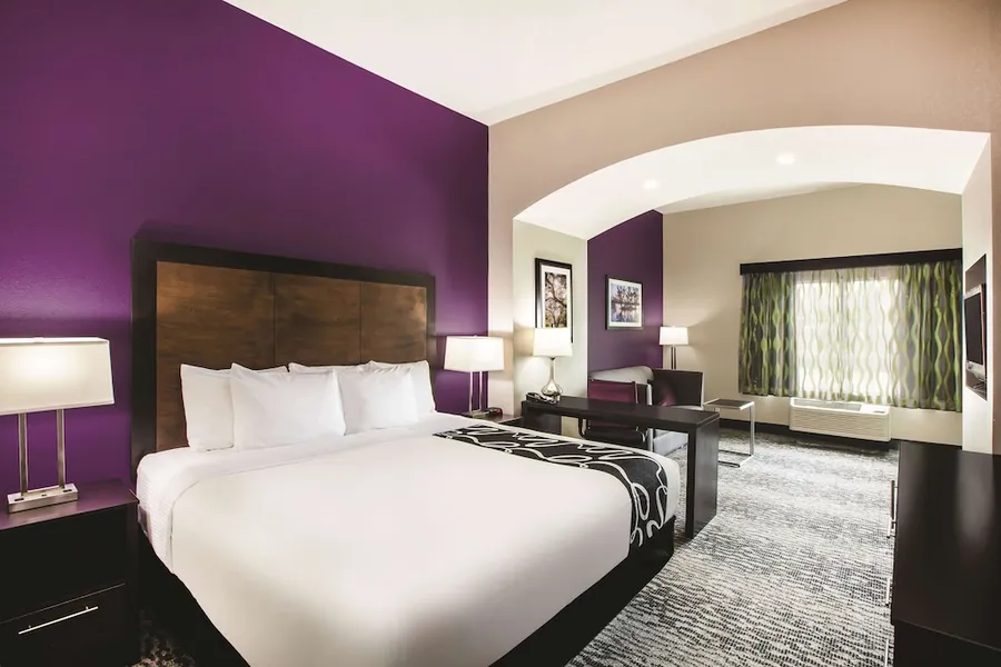 La Quinta Inn & Suites by Wyndham Baton Rouge Denham Springs hotel detail image 2