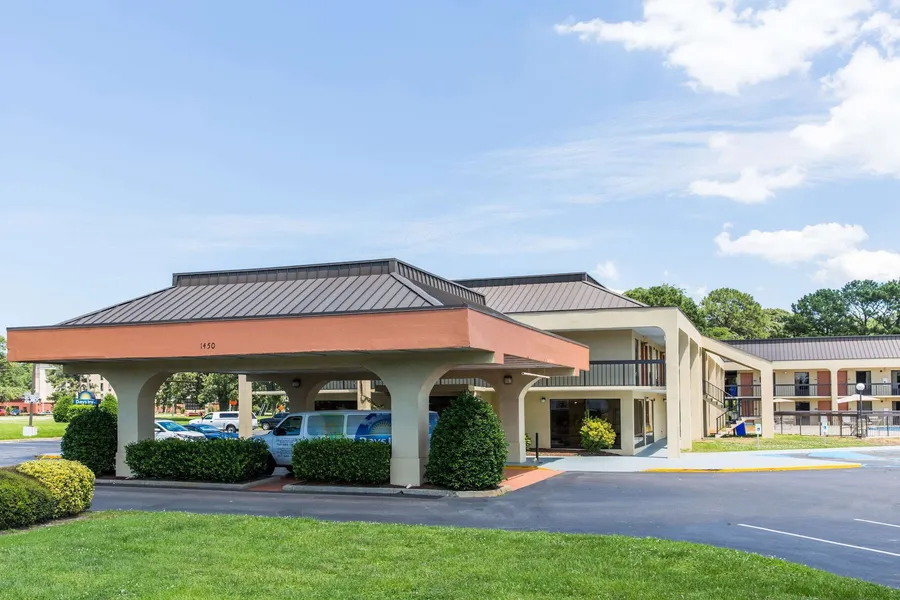 Days Inn by Wyndham Norfolk Airport hotel detail image 2