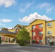 Best Western Plus Wasco Inn & Suites hotel detail image 3