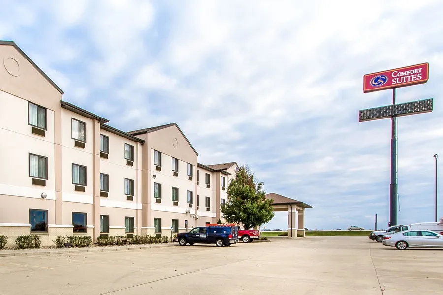 Comfort Suites Mattoon East hotel detail image 2