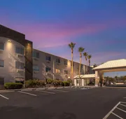 Comfort Suites At Tucson Mall hotel detail image 4