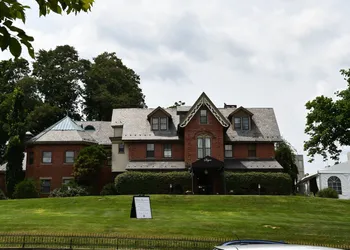 The Sayre Mansion Inn hotel thumbnail 2