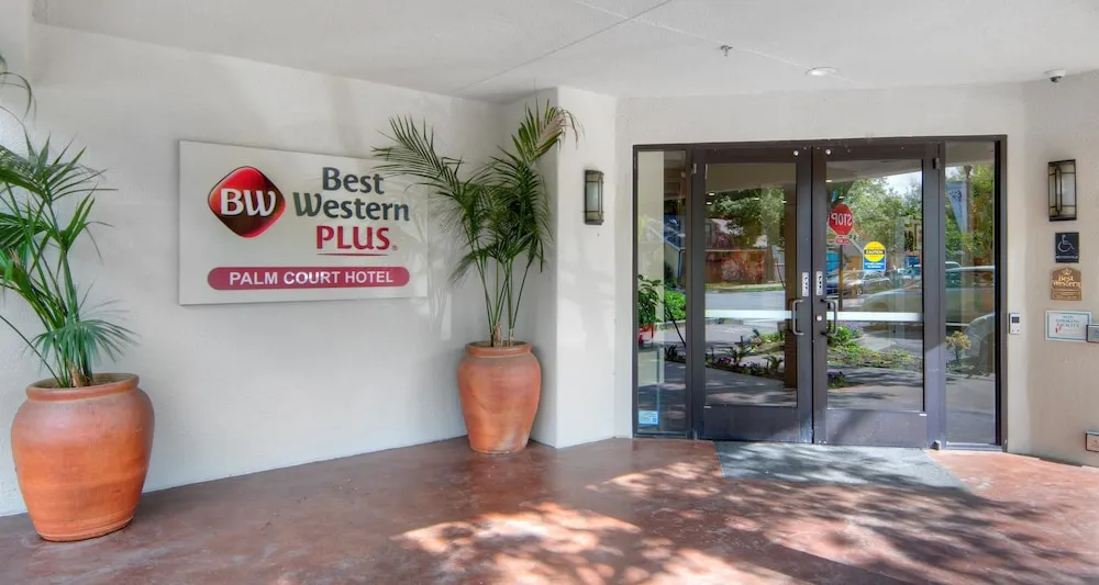 Best Western Plus Palm Court Hotel hotel detail image 2