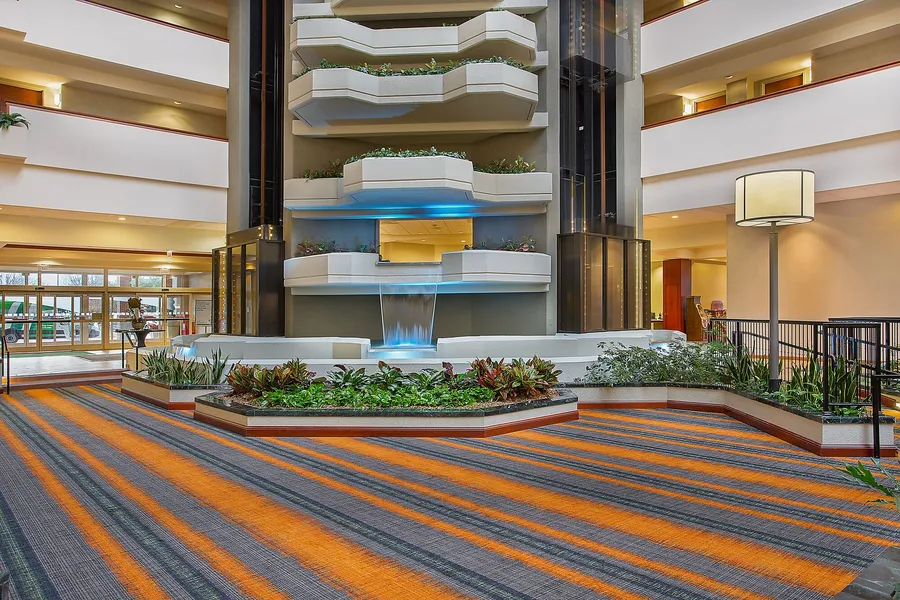 Holiday Inn University Plaza-Bowling Green by IHG hotel detail image 2