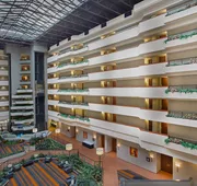 Holiday Inn University Plaza-Bowling Green by IHG hotel detail image 3