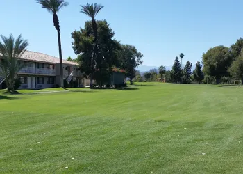 Indian Palms Country Club hotel thumbnail 4