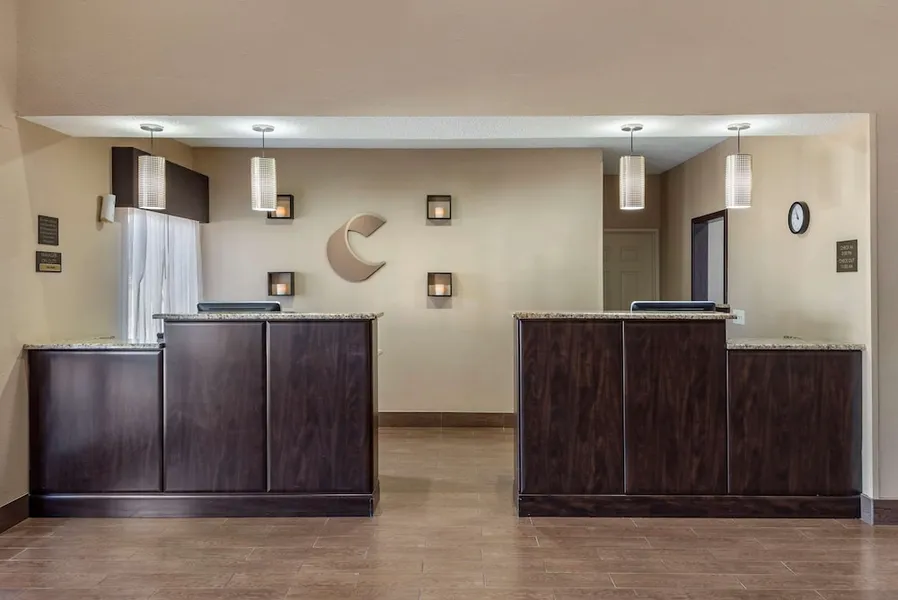 Comfort Suites Terre Haute University Area hotel detail image 2