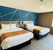 Comfort Suites Terre Haute University Area hotel detail image 3