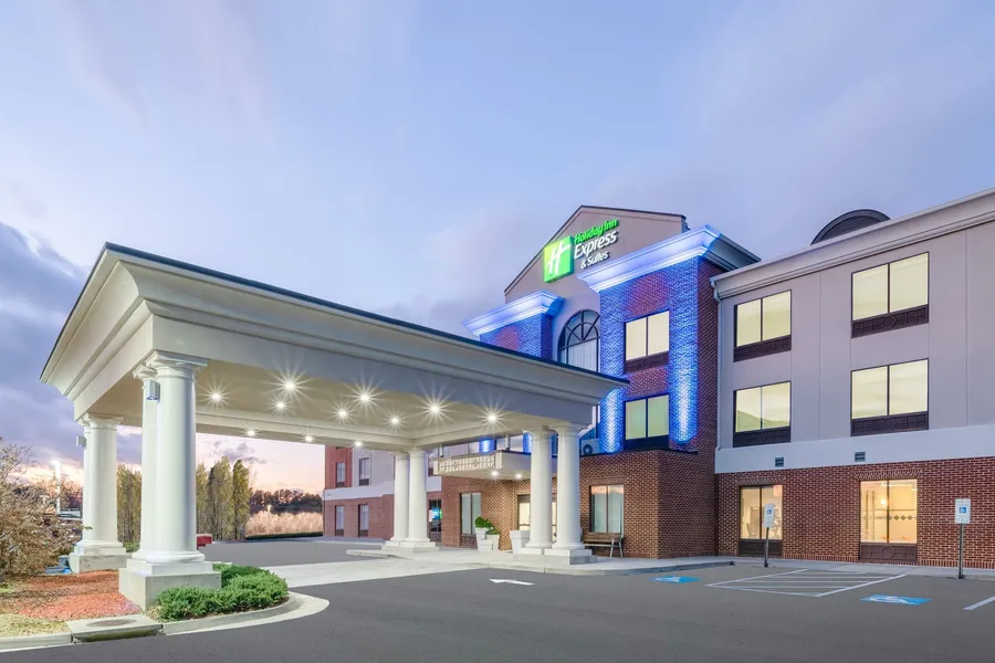 Holiday Inn Express Hotel & Suites Tappahannock by IHG hotel detail image 2
