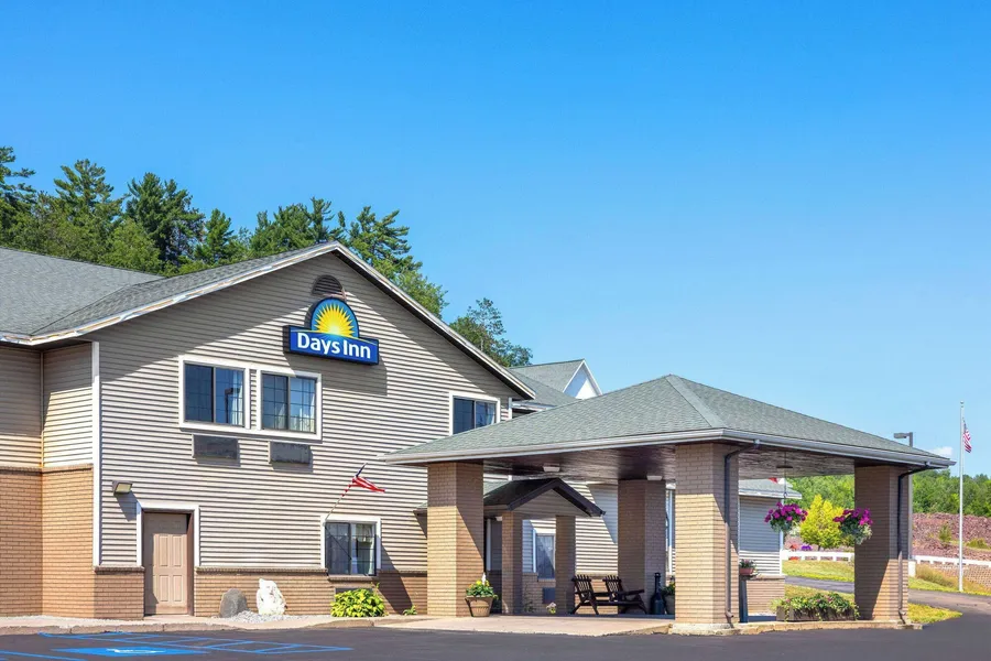 Days Inn by Wyndham Iron Mountain hotel detail image 2