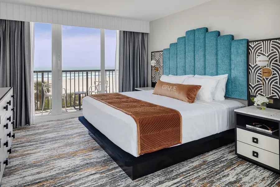 Cirque St. Armands Beachside hotel detail image 6