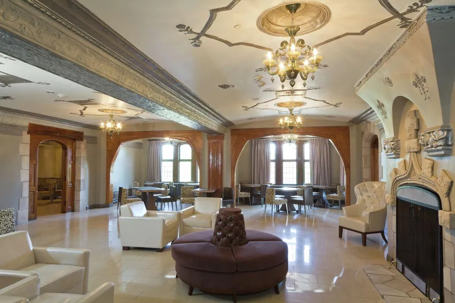 The Tudor Arms Hotel Cleveland - a DoubleTree by Hilton hotel detail image 6