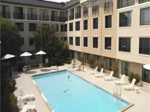 Holiday Inn South Burlington hotel thumbnail 2