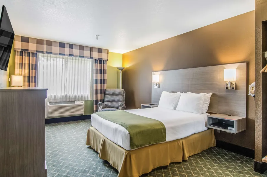 GuestHouse Inn & Suites Hotel Poulsbo hotel detail image 6