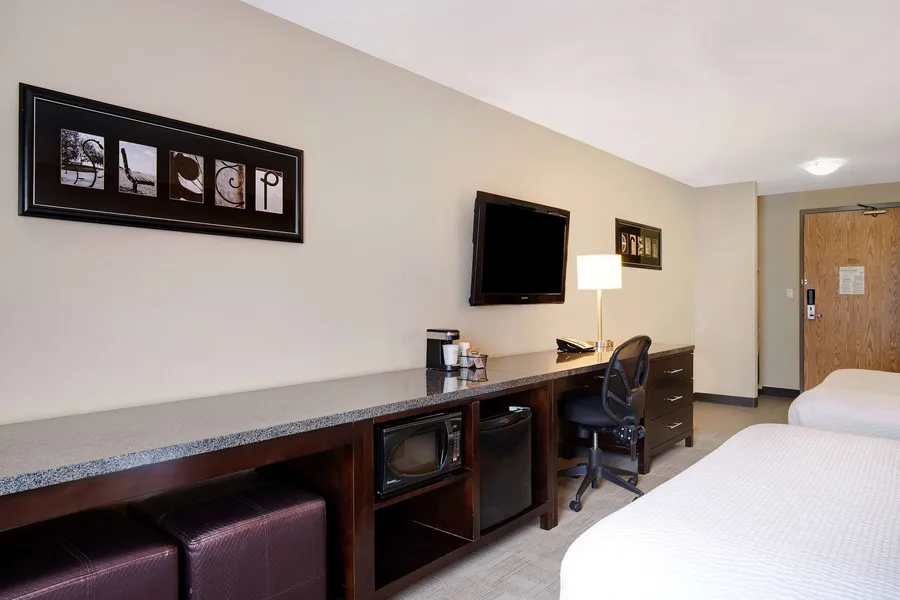 Days Inn by Wyndham Medicine Hat hotel detail image 6