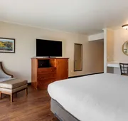 Best Western Plus Royal Oak Hotel hotel detail image 5